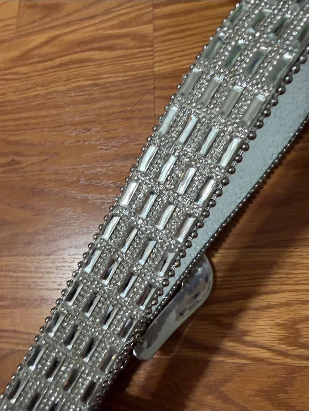 Buckle Women's 100% Genuine Leather Silver Rhinestone Embellished Metallic Belt